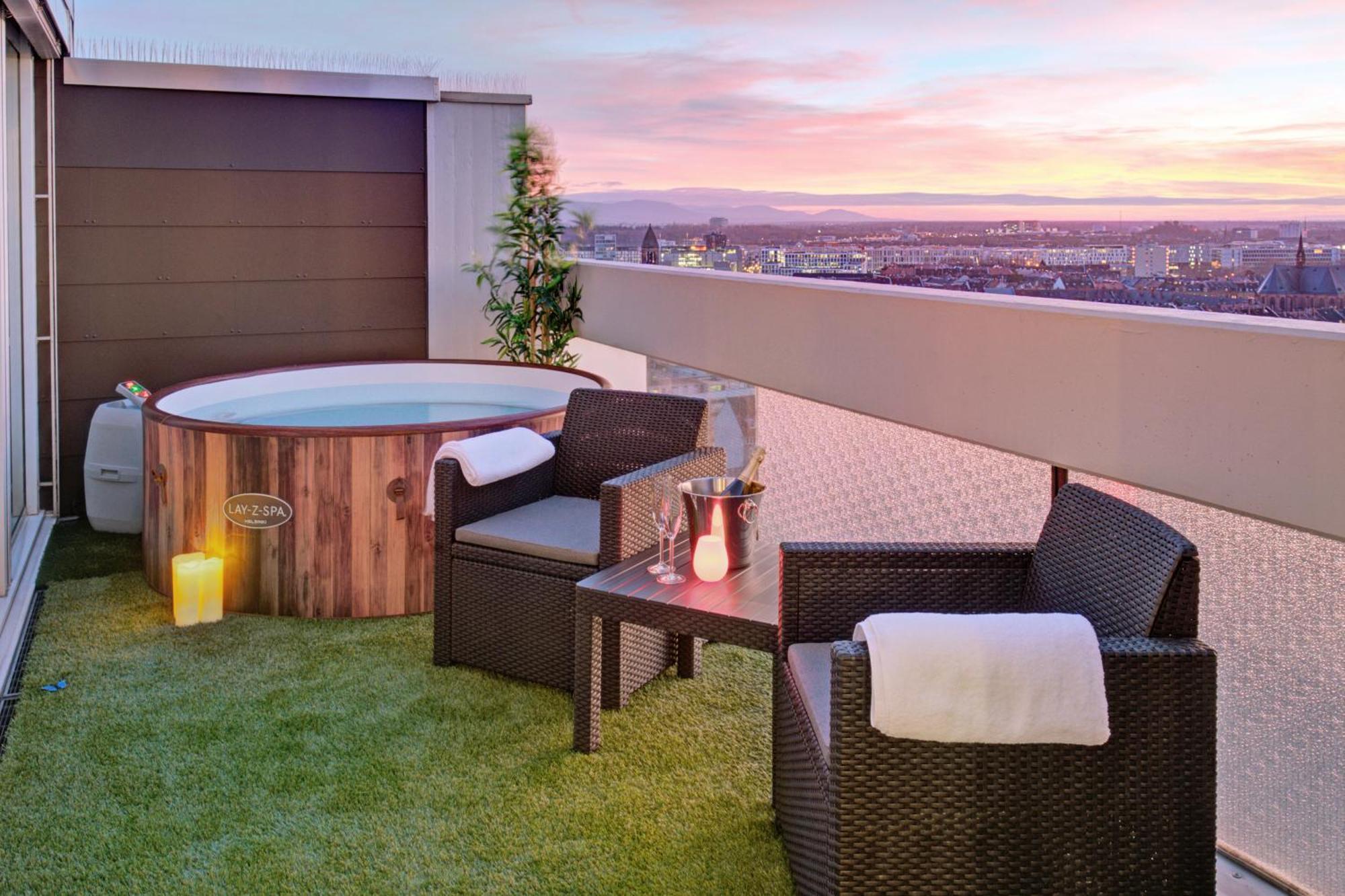 Das Penthouse - Jacuzzi - Bbq - Dachterrasse Карлсруе Екстериор снимка